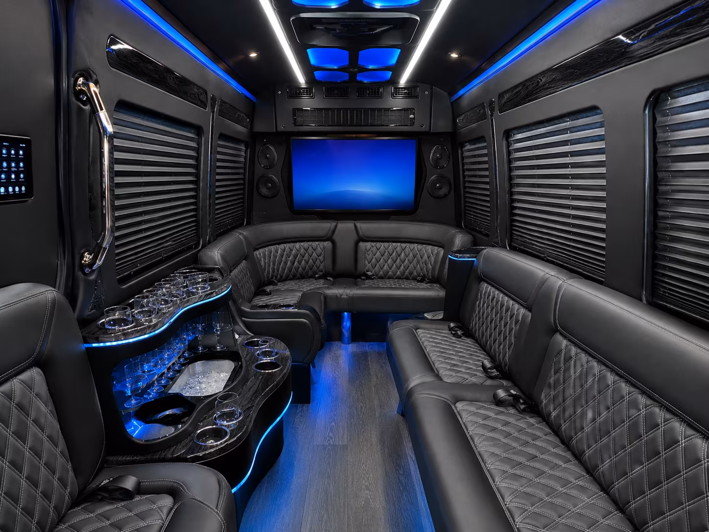 bus rentals for corporate retreats and team building events around lees summit