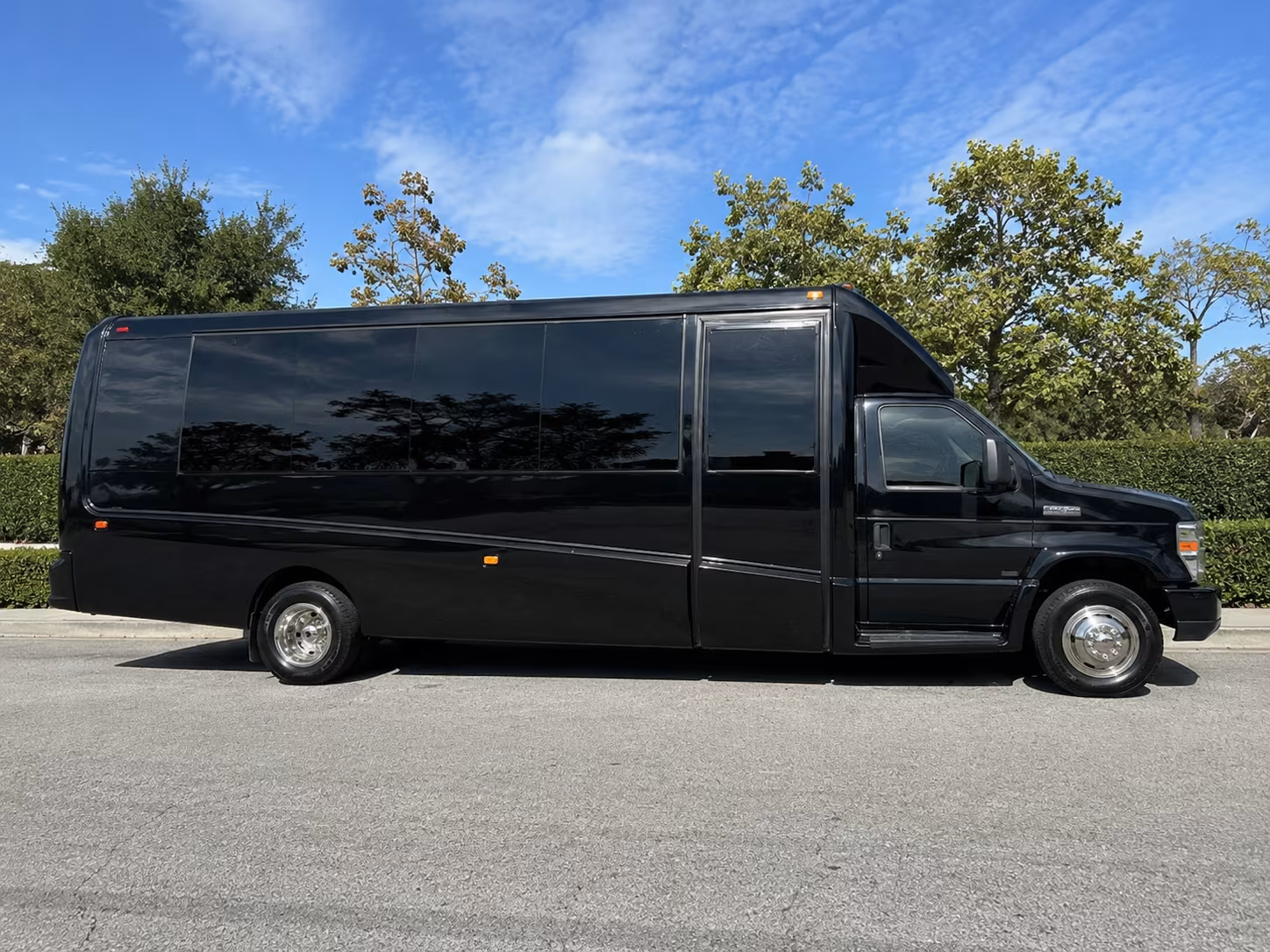 charter buses to t mobile center shows in kansas city