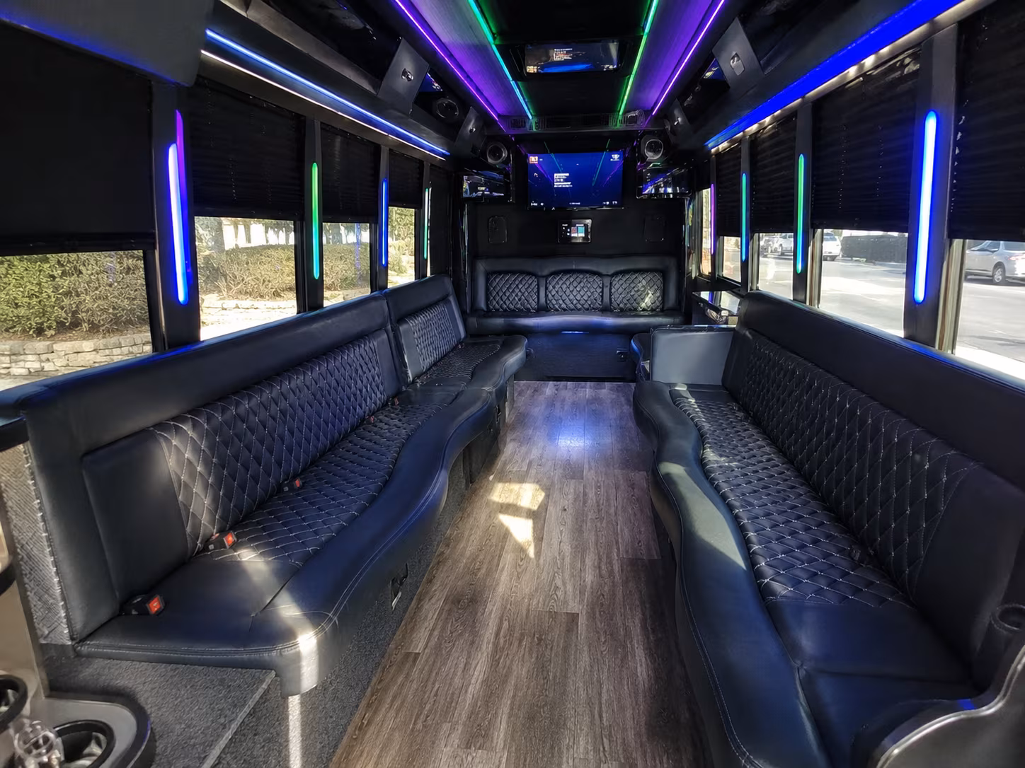 lees summit 15 passenger party bus interior