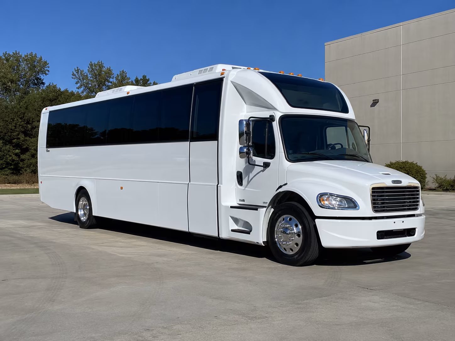 lees summit 28 passenger party bus