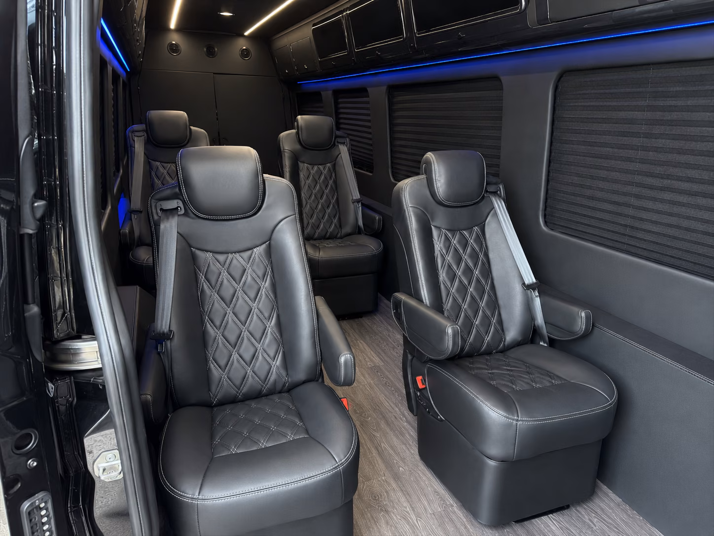 lees summit airport transportation onboard seating
