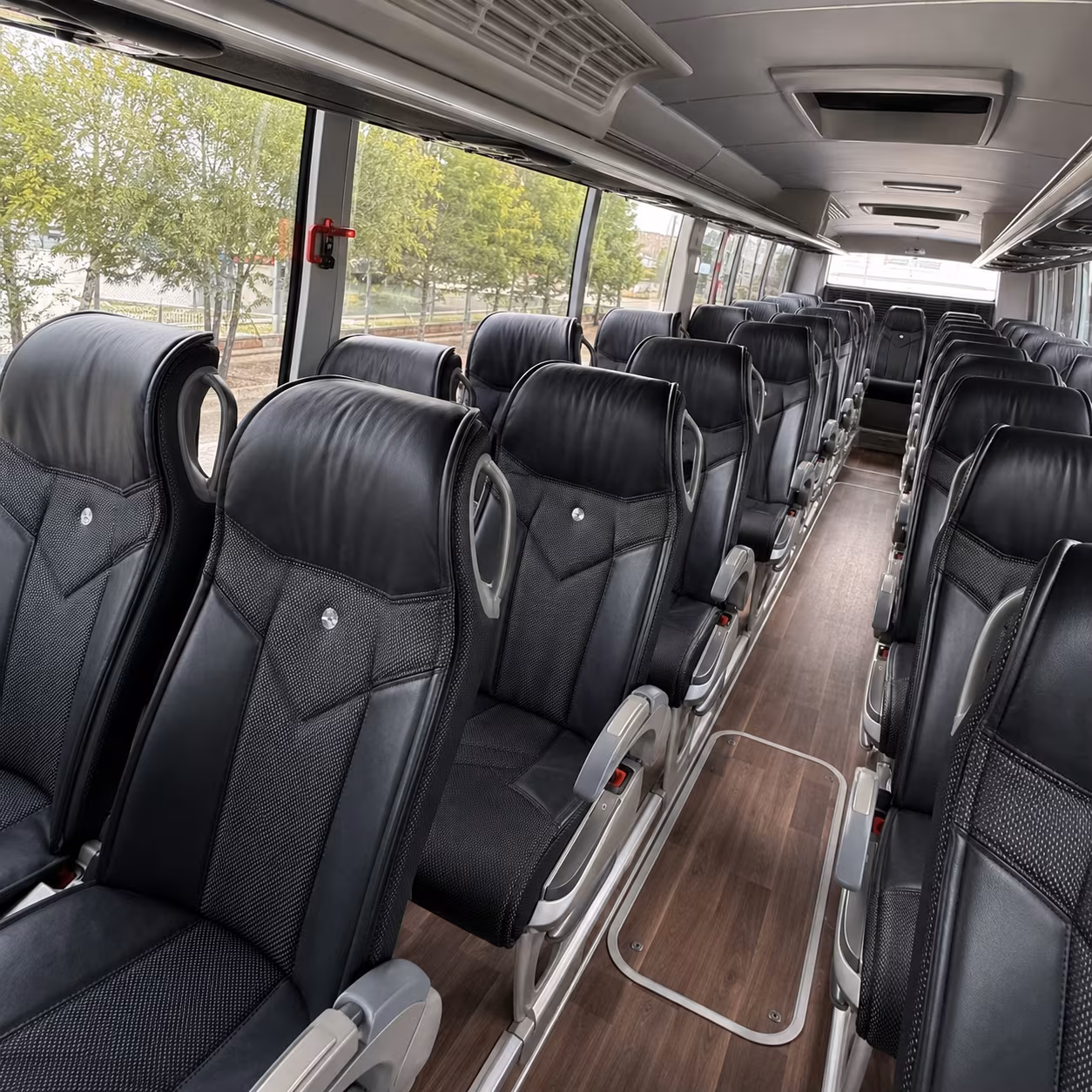 lees summit charter bus rentals for trips to branson missouri